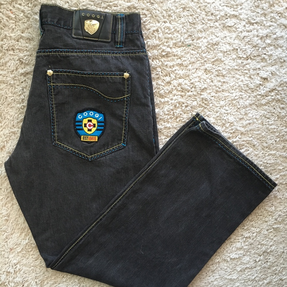 COOGI Men's Gold-Badge Black Jeans